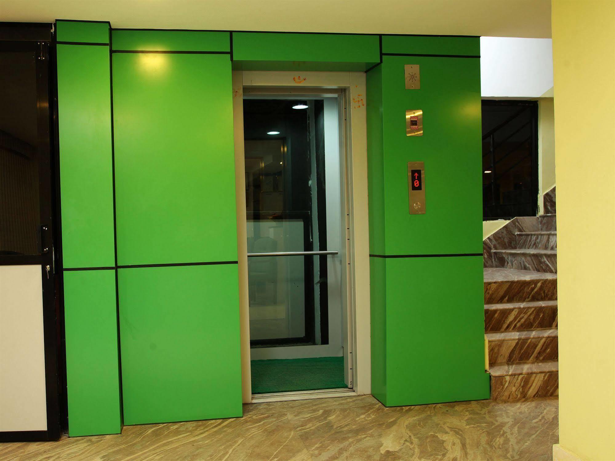 New Hotel Panda カトマンズ エクステリア 写真